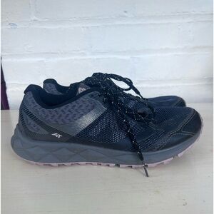 New balance trail running sneaker